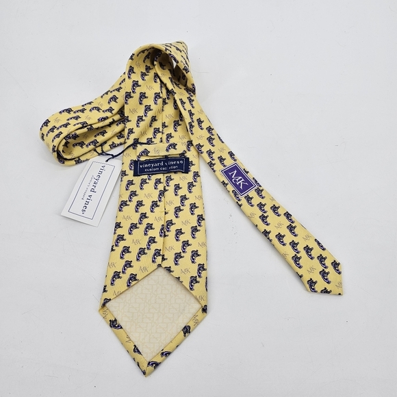 Vineyard Vines custom collection McK purple tiger yellow tie - Picture 3 of 4